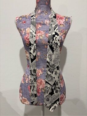 Fornasetti Card and Floral printed Silk Tie